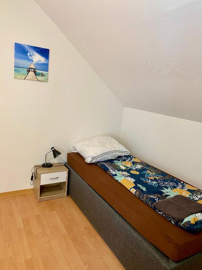 Apartments Lissy I Und II Neunkirchen  Exteriör bild